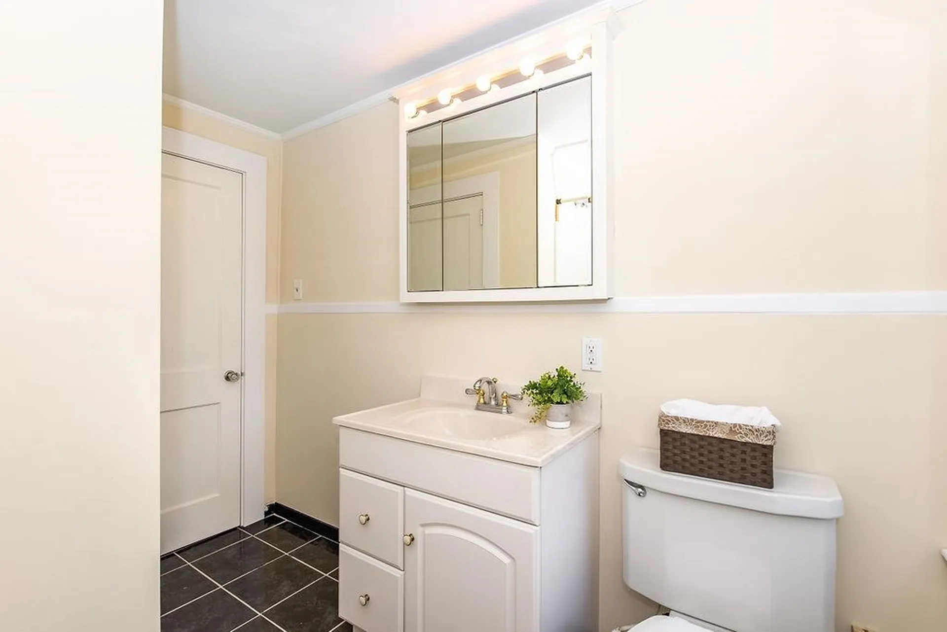 462 Josiah Bartlett Road Concord NH 03301