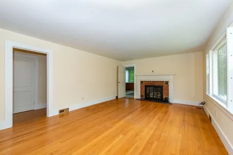 462 Josiah Bartlett Road Concord NH 03301