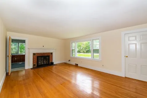 462 Josiah Bartlett Road Concord NH 03301