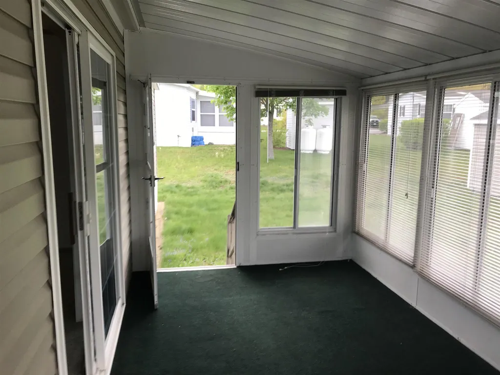 61 Seneca Street Rochester NH 03867