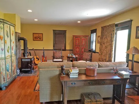 93 Summit Circle Brattleboro VT 05301
