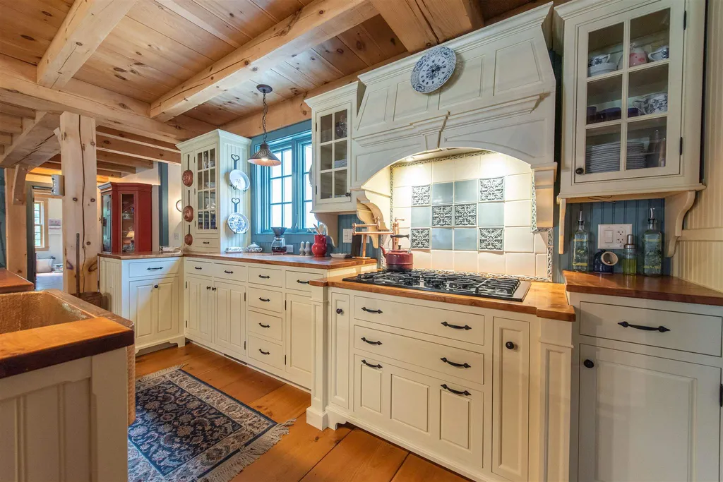 296 Hensmith Road Salisbury NH 03268