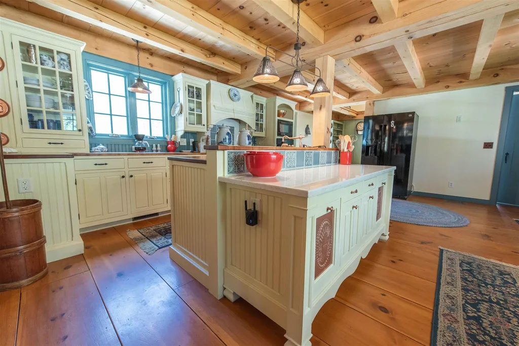 296 Hensmith Road Salisbury NH 03268