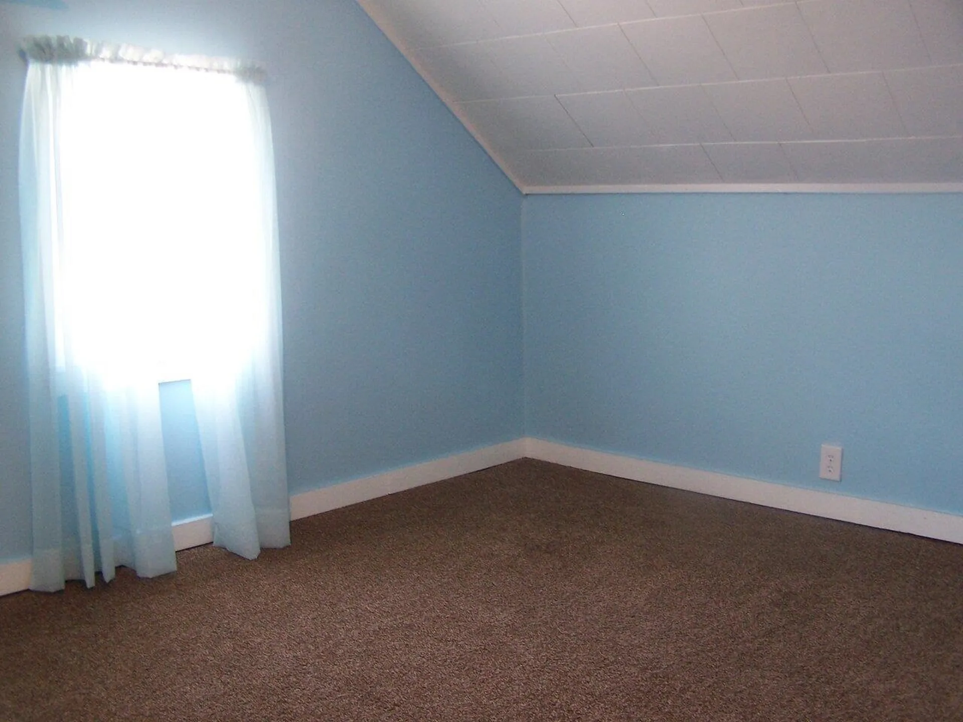 83 Court Street Middlebury VT 05753