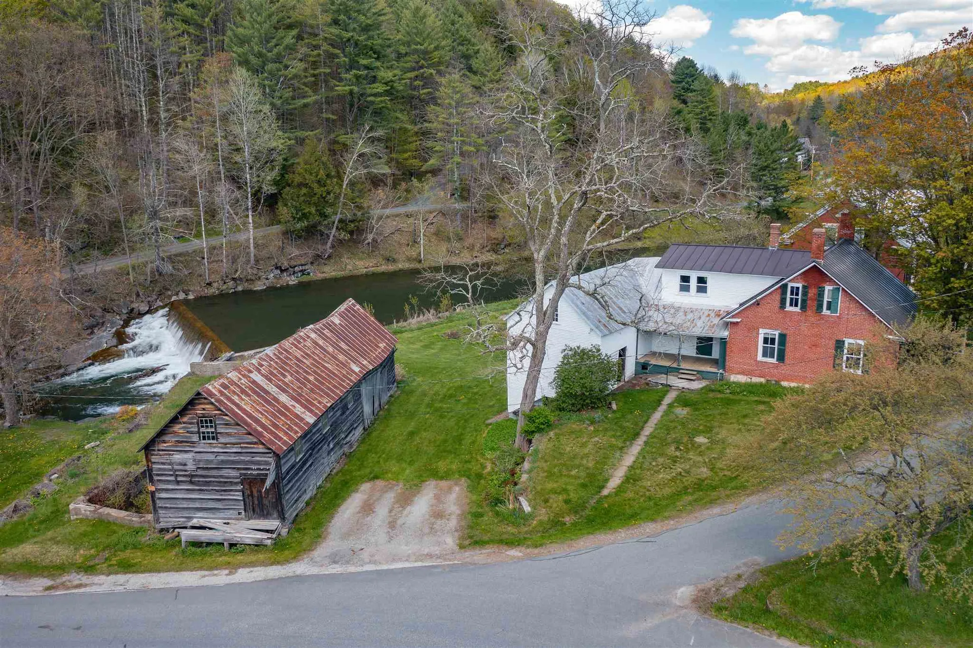 311 Vt Route 110 Tunbridge VT 05077
