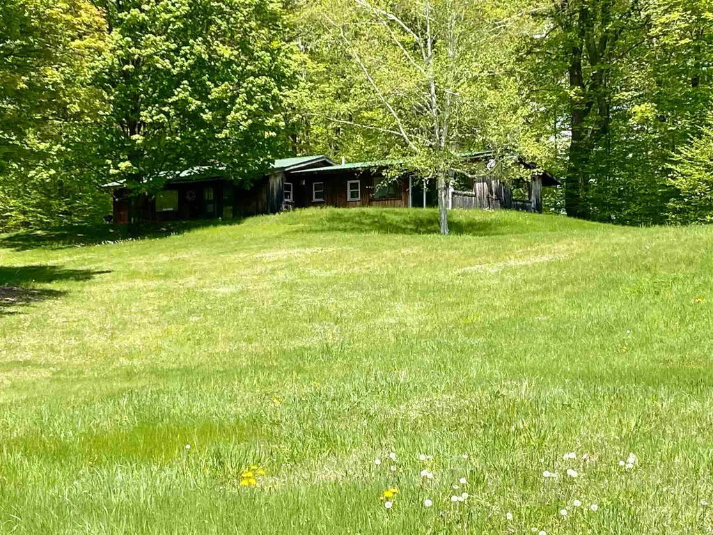 57 Dodge Lane Hartland VT 05048