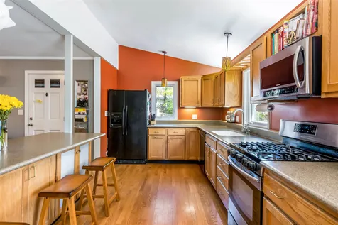 11 Scotsdale Road South Burlington VT 05403
