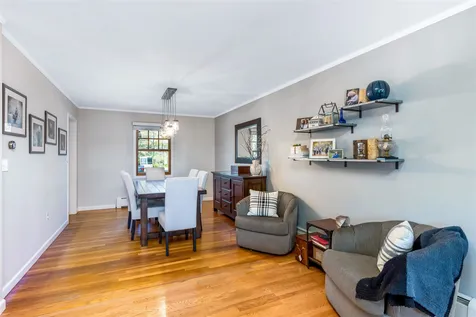 11 Scotsdale Road South Burlington VT 05403