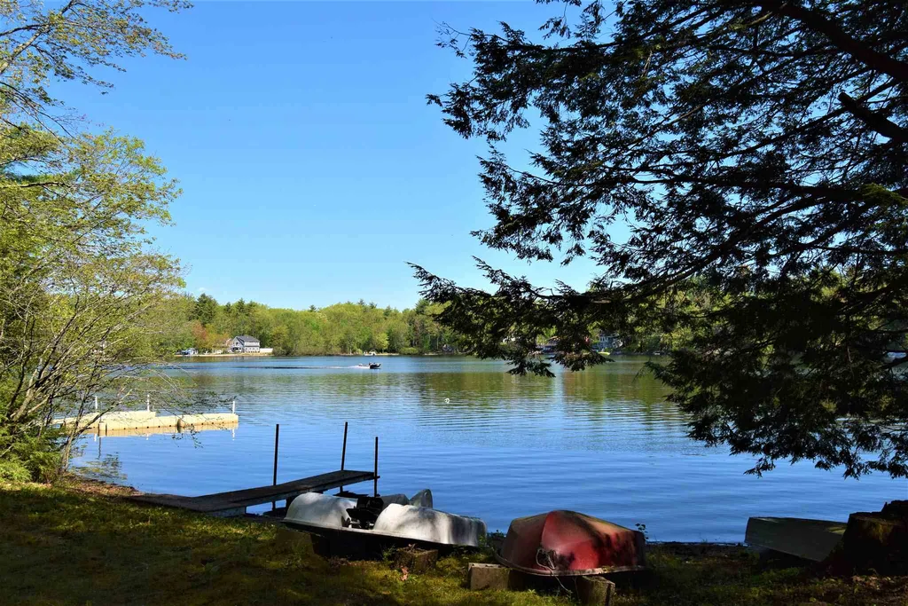 36 Northside Road Lee NH 03861