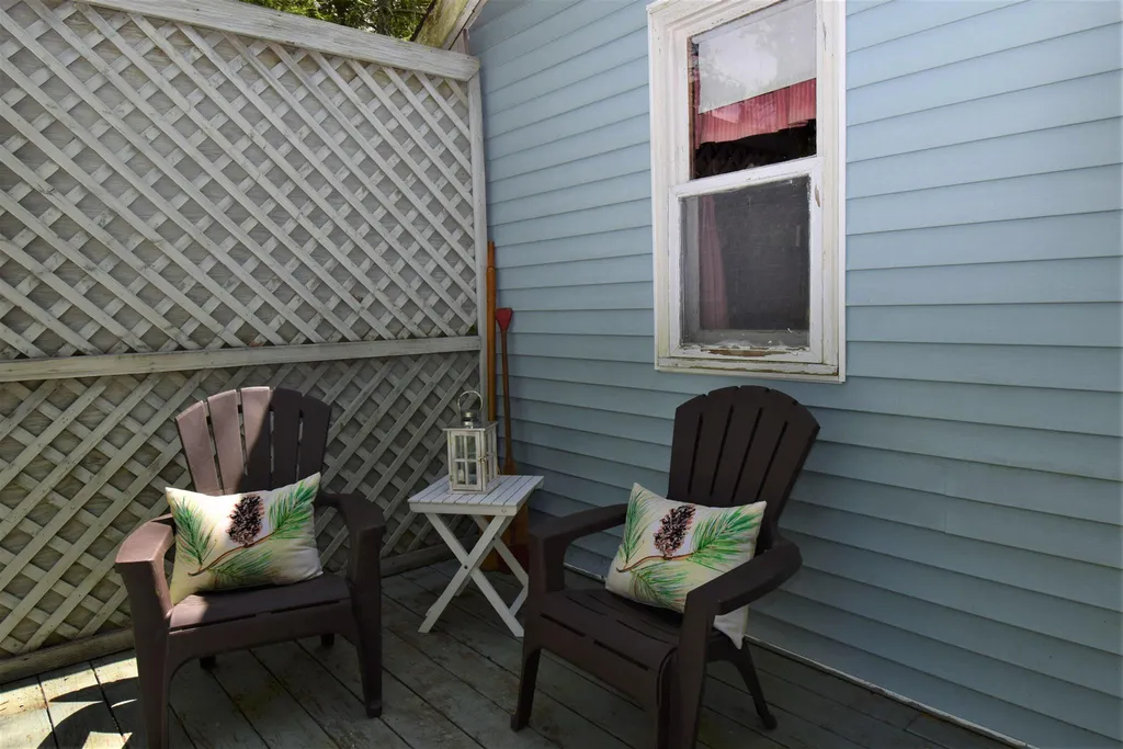36 Northside Road Lee NH 03861