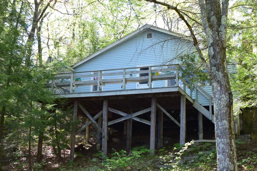 36 Northside Road Lee NH 03861