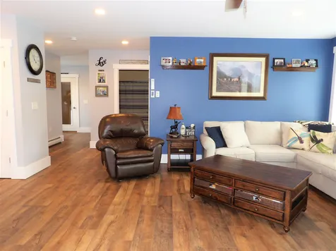 297 Pleasant Street Franklin NH 03235