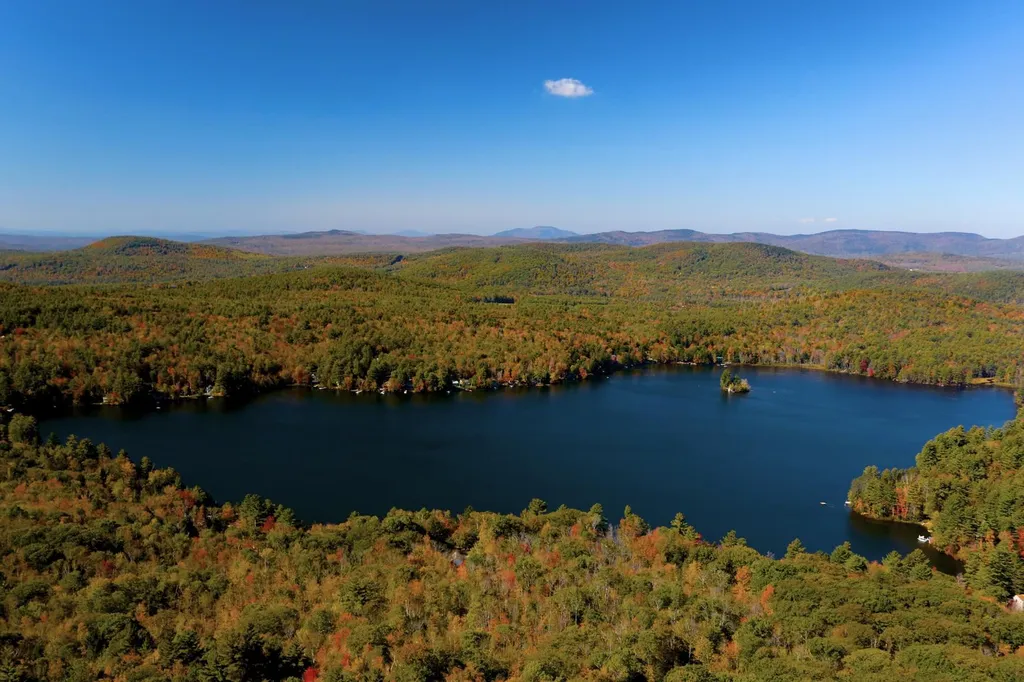 168 Perkins Pond Road Sunapee NH 03782