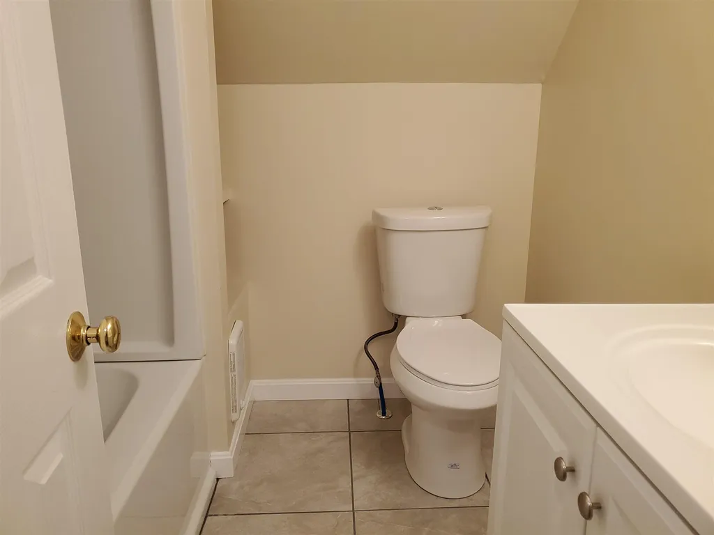 1421 Nh Route 120 Cornish NH 03745