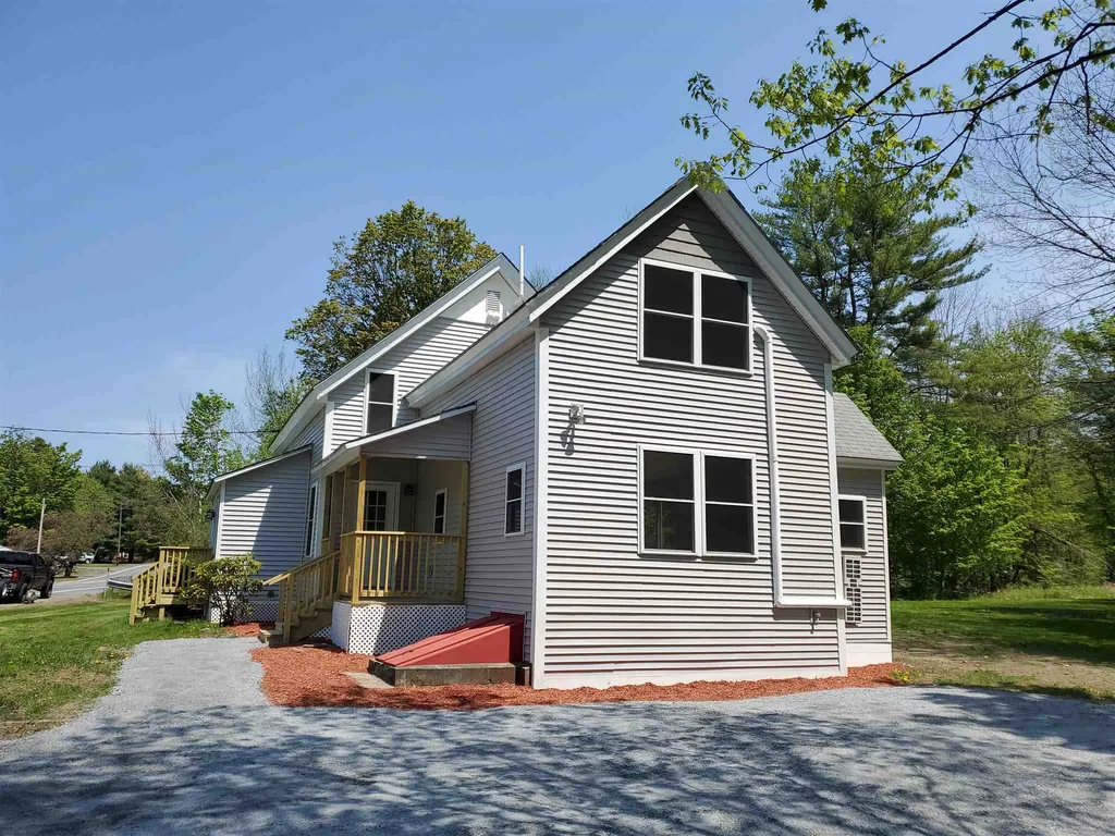 1421 Nh Route 120 Cornish NH 03745