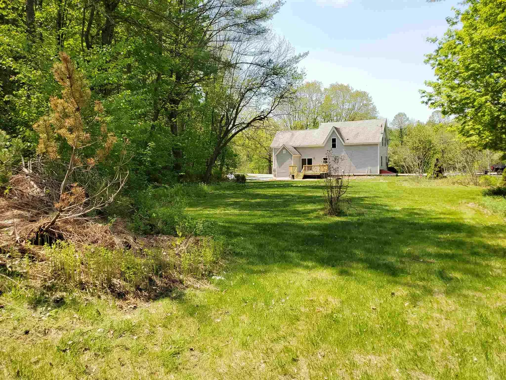 1421 Nh Route 120 Cornish NH 03745