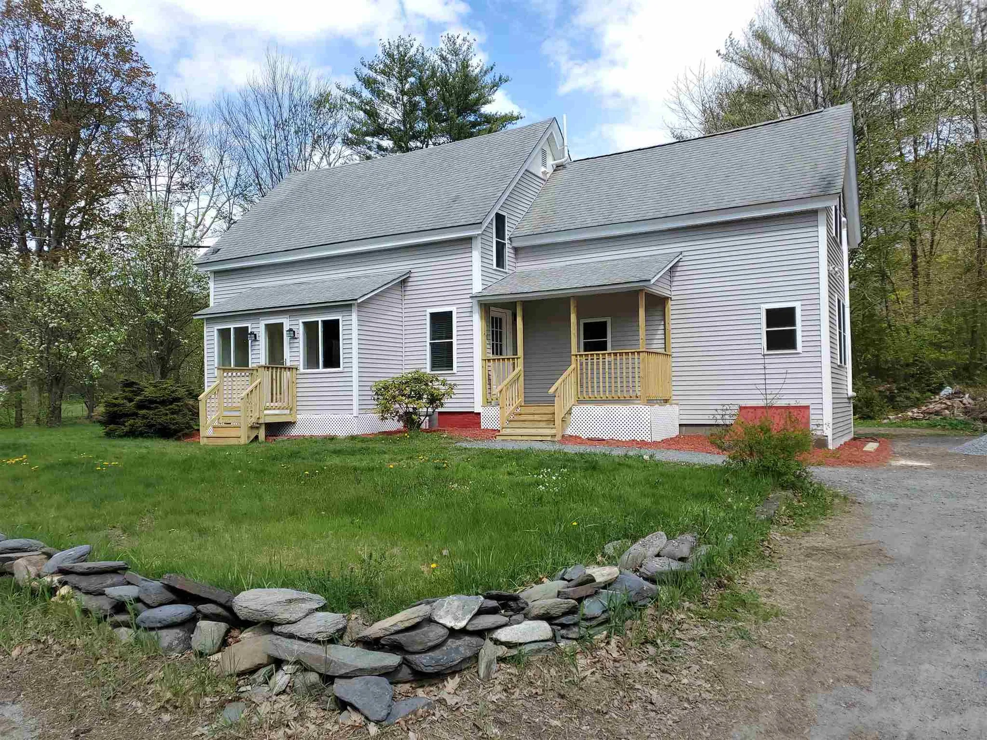 1421 Nh Route 120 Cornish NH 03745