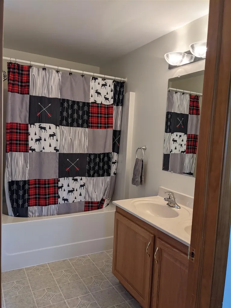 10 Mayberry Lane Lancaster NH 03584