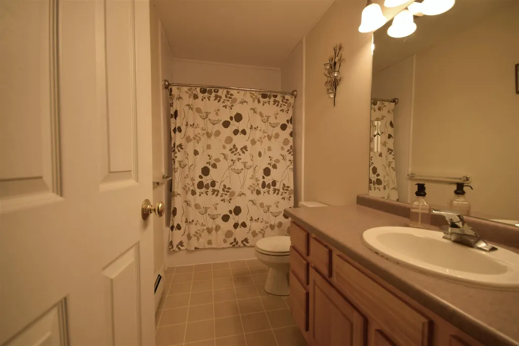 48 Colonial Road Fairfax VT 05454