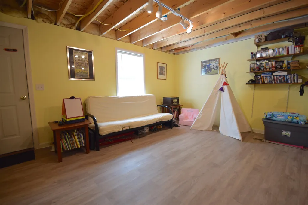 48 Colonial Road Fairfax VT 05454