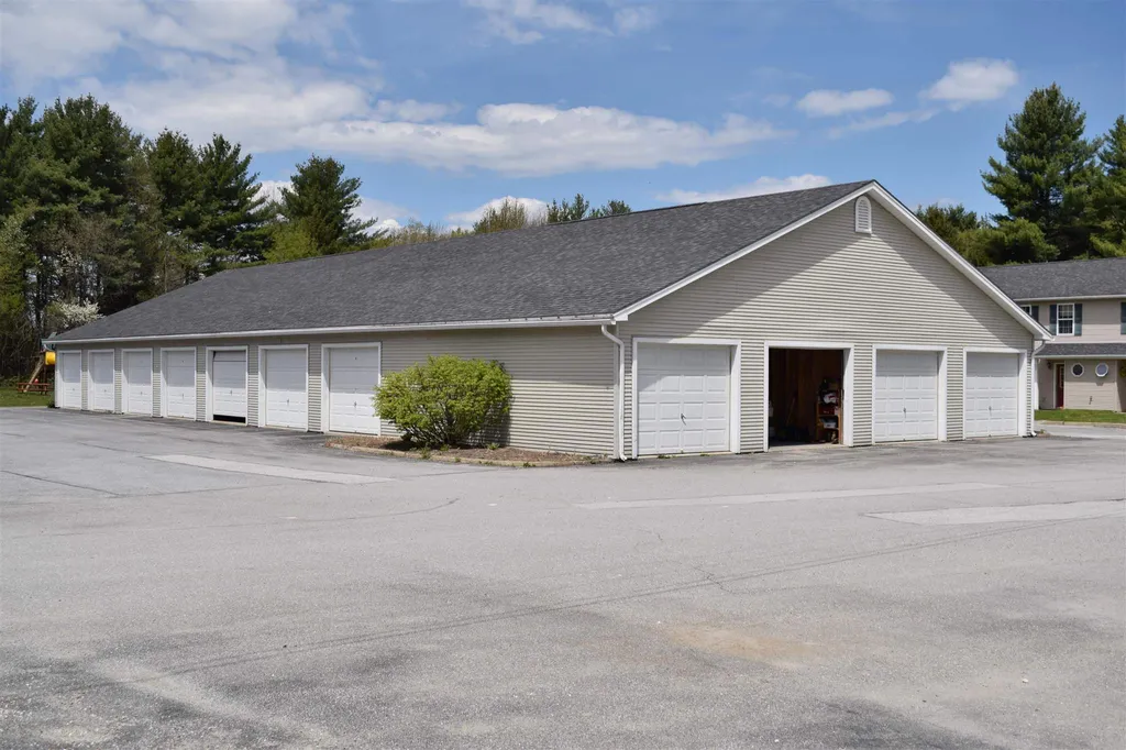 48 Colonial Road Fairfax VT 05454