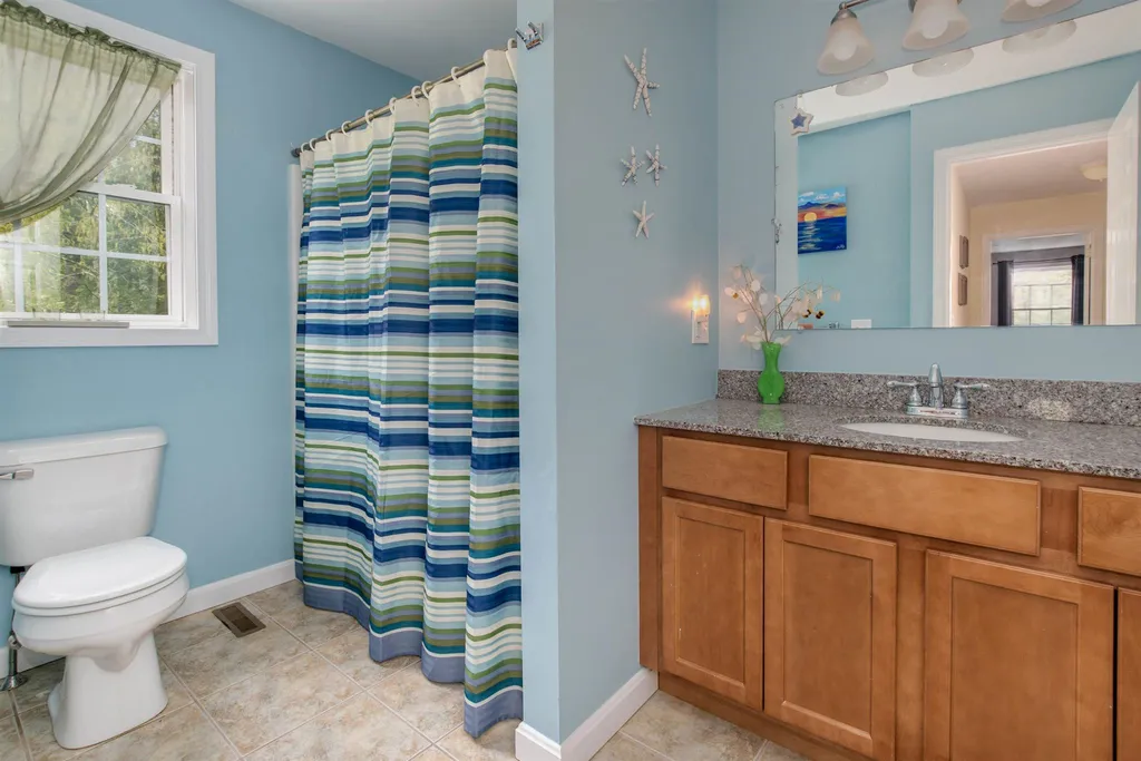 15 Maya's Way Newmarket NH 03857