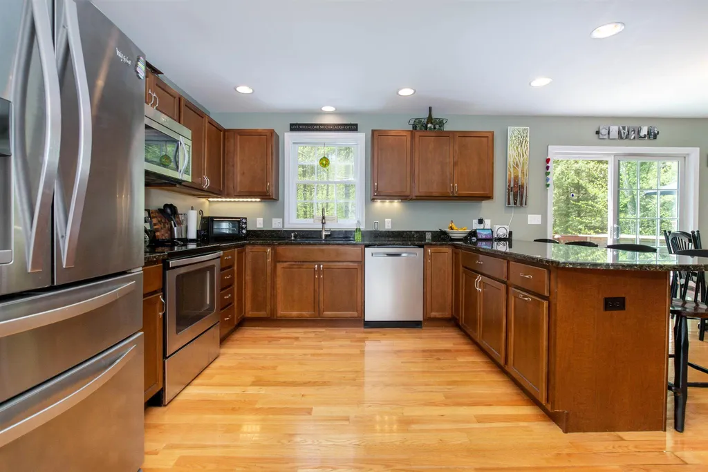 15 Maya's Way Newmarket NH 03857