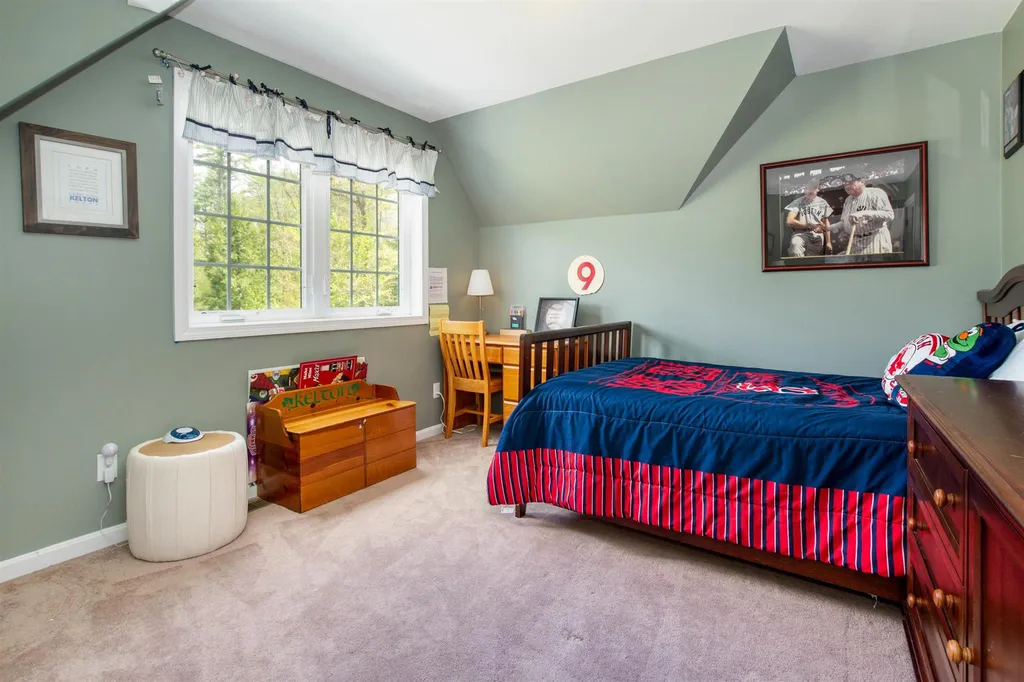15 Maya's Way Newmarket NH 03857
