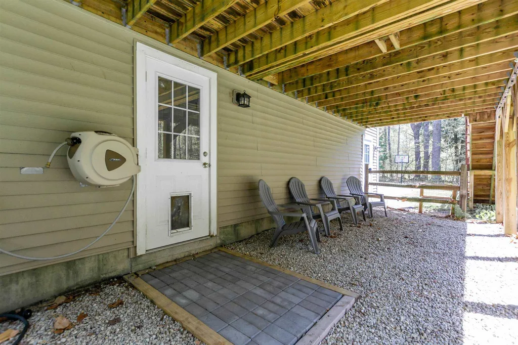 15 Maya's Way Newmarket NH 03857