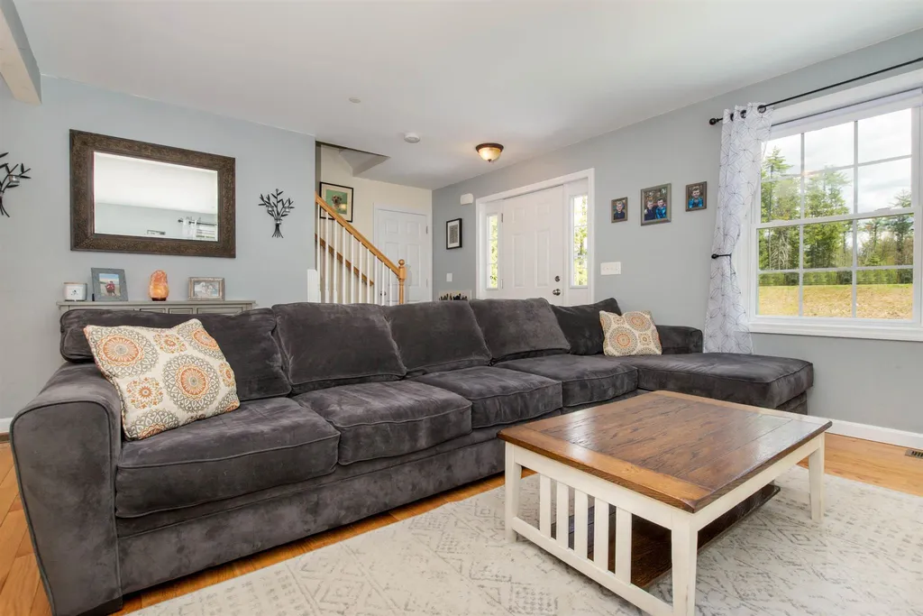 15 Maya's Way Newmarket NH 03857