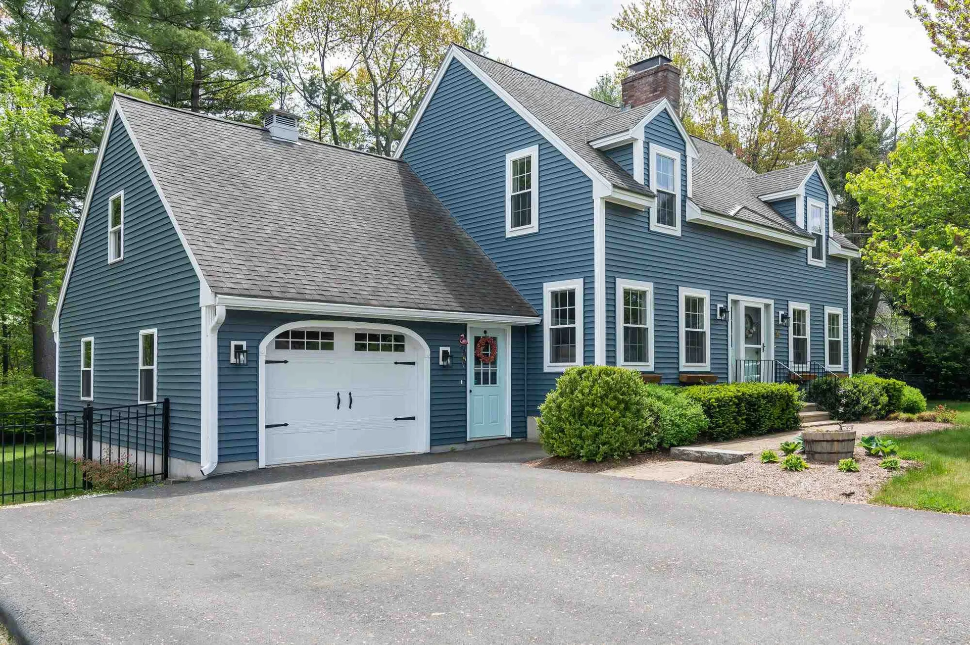 14 Edmatteric Drive Nashua NH 03062