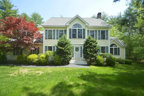 9 Stonewall Way Durham NH 03824