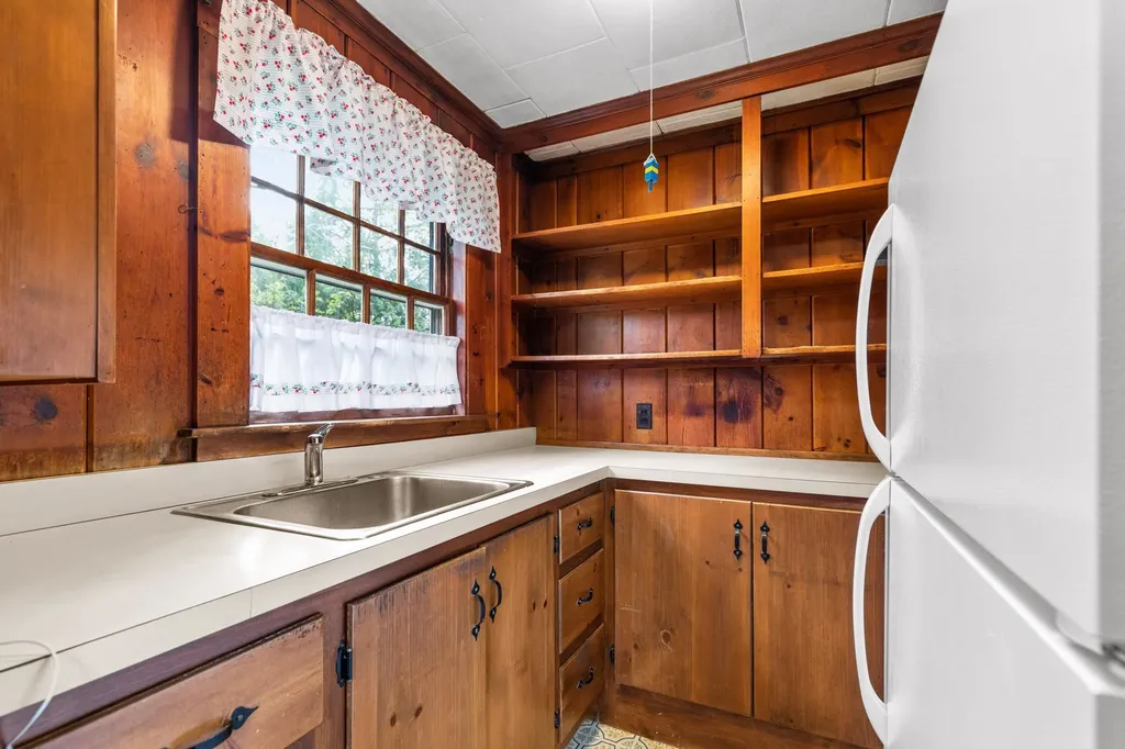 125 Whipple Road Kittery ME 03904-1316