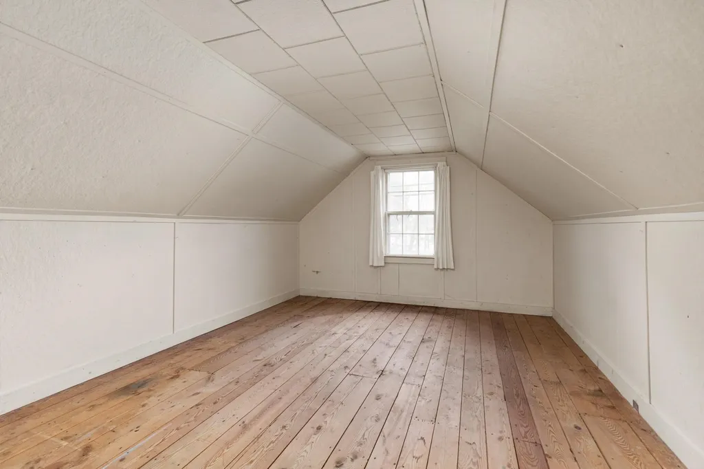 125 Whipple Road Kittery ME 03904-1316