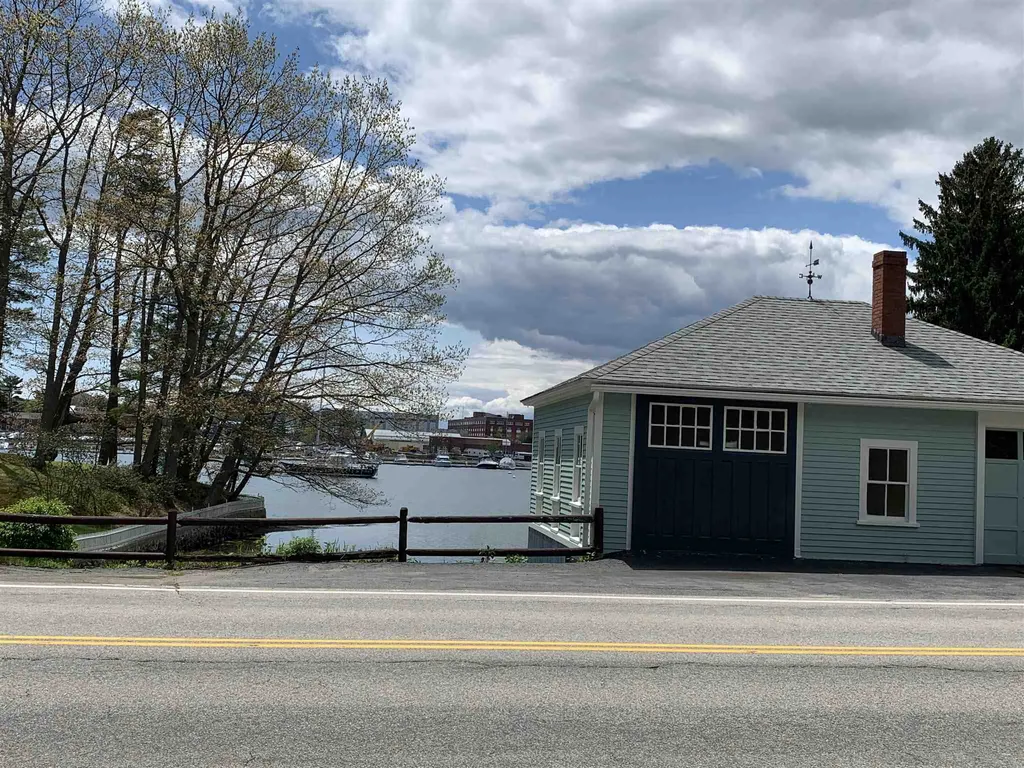 125 Whipple Road Kittery ME 03904-1316