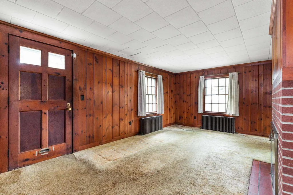 125 Whipple Road Kittery ME 03904-1316