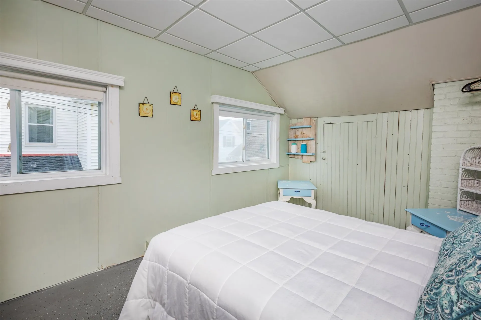 15 Nudd Avenue Hampton NH 03842
