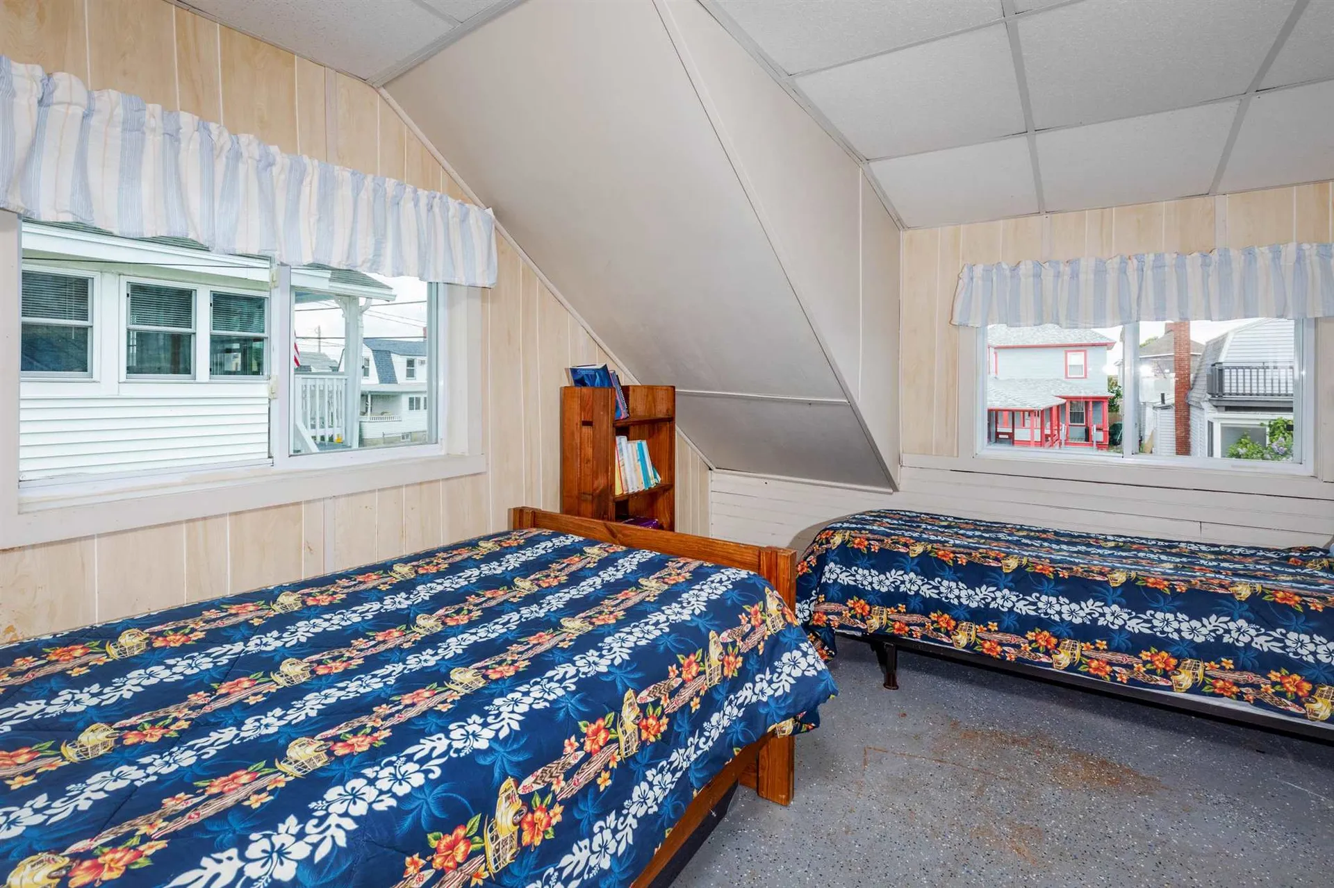 15 Nudd Avenue Hampton NH 03842