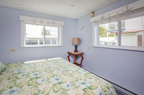 15 Nudd Avenue Hampton NH 03842