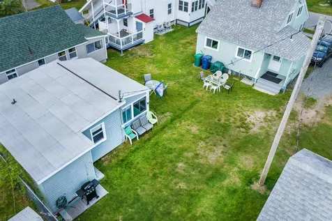 15 Nudd Avenue Hampton NH 03842