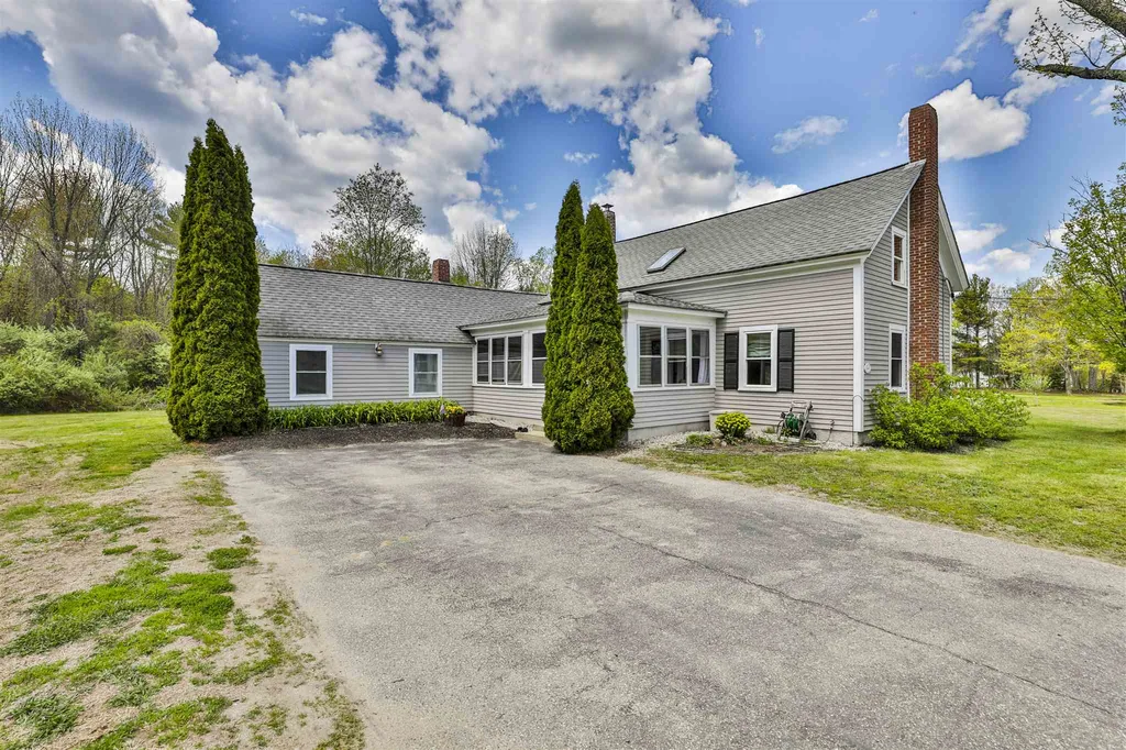 7 Fuller Mill Road Merrimack NH 03054-4267