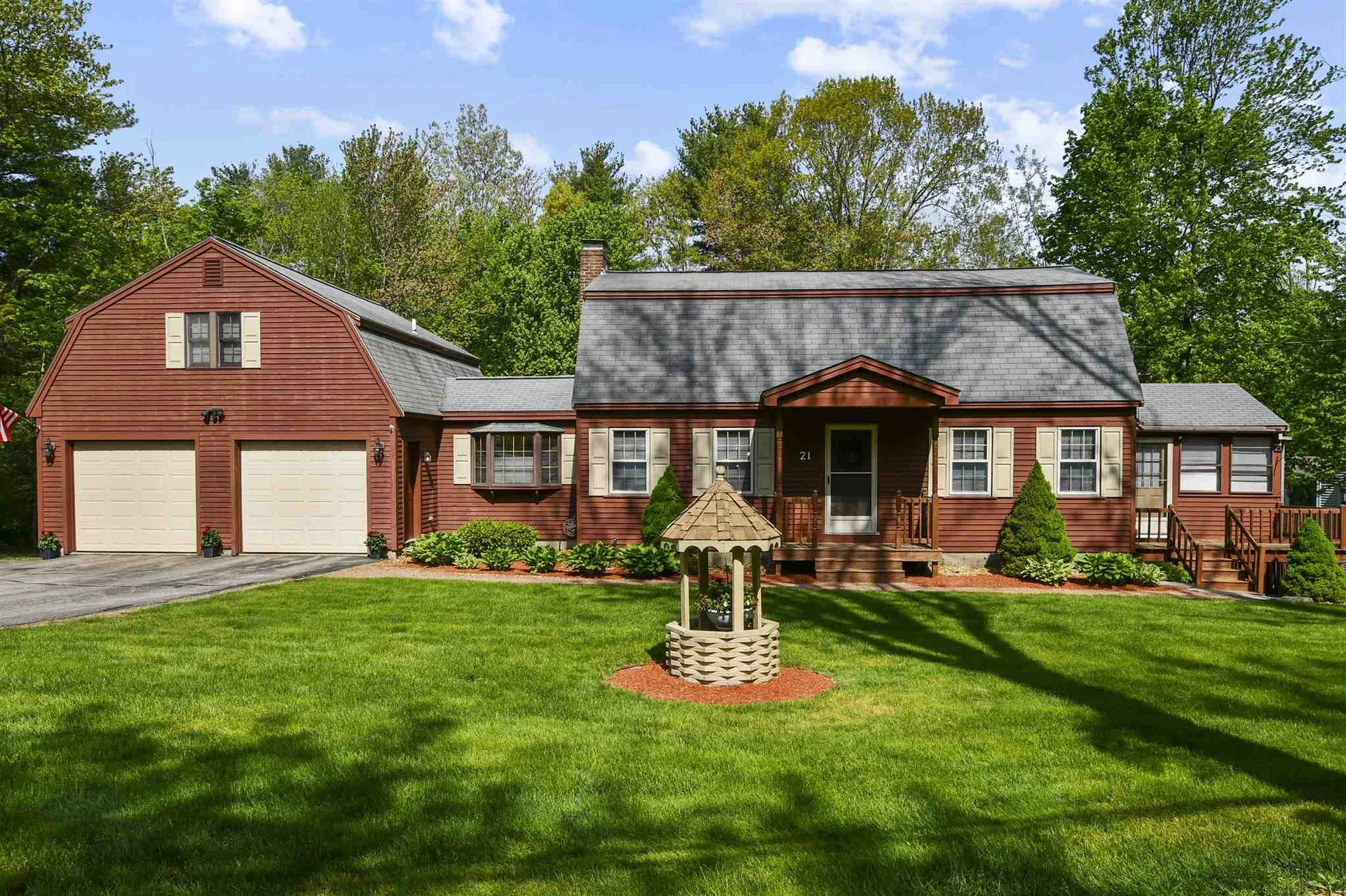 21 Floyd Road Derry NH 03038
