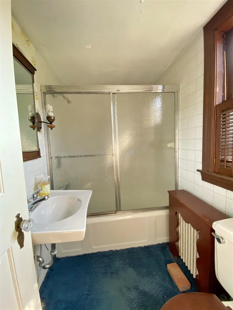 26 Clark Road Wolfeboro NH 03894