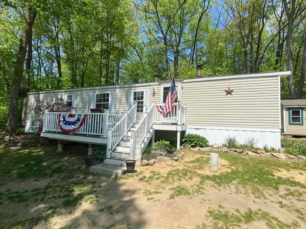 28 Monroe Avenue Allenstown NH 03275