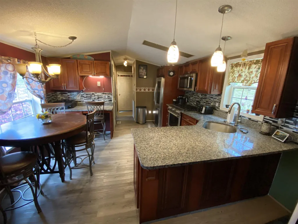 28 Monroe Avenue Allenstown NH 03275