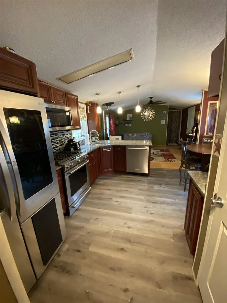 28 Monroe Avenue Allenstown NH 03275