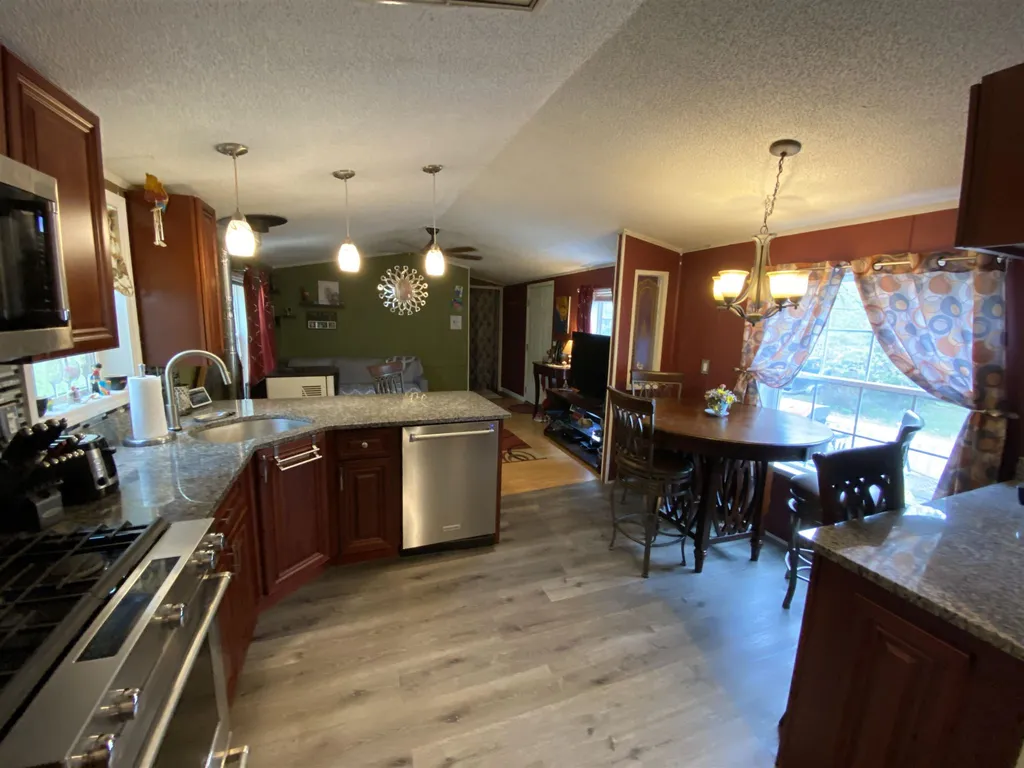 28 Monroe Avenue Allenstown NH 03275