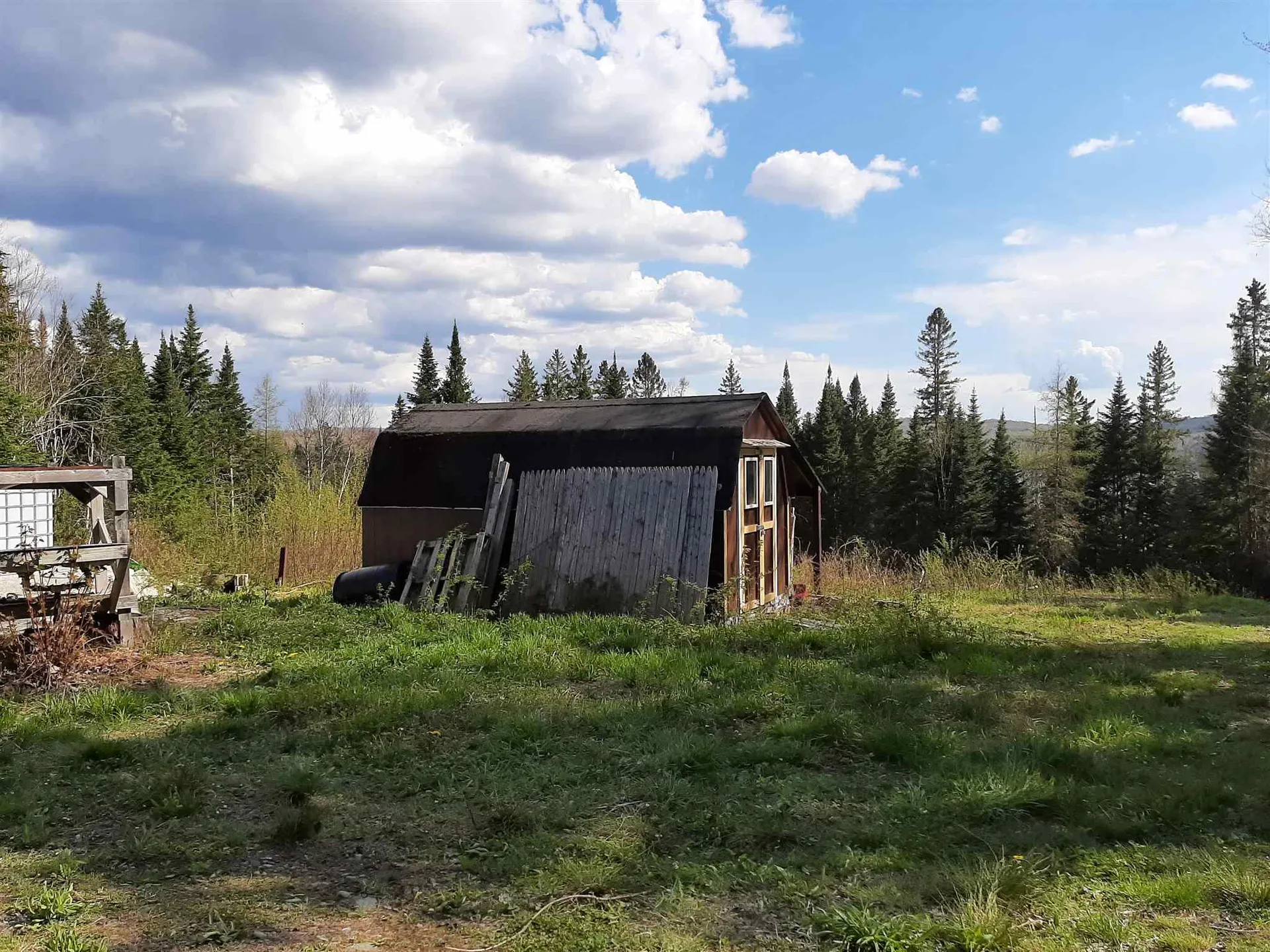 14 Hill Road Pittsburg NH 03592