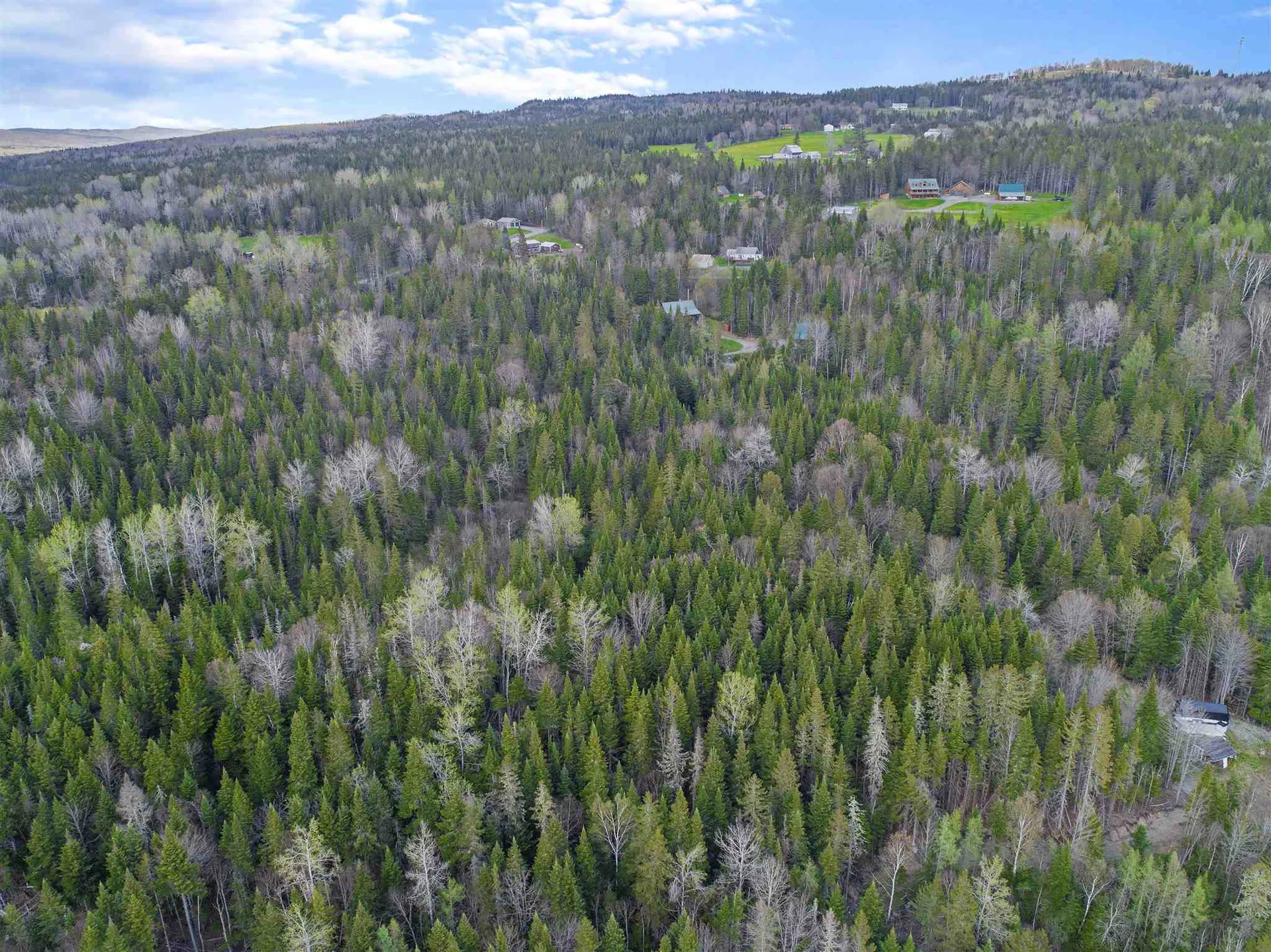 14 Hill Road Pittsburg NH 03592