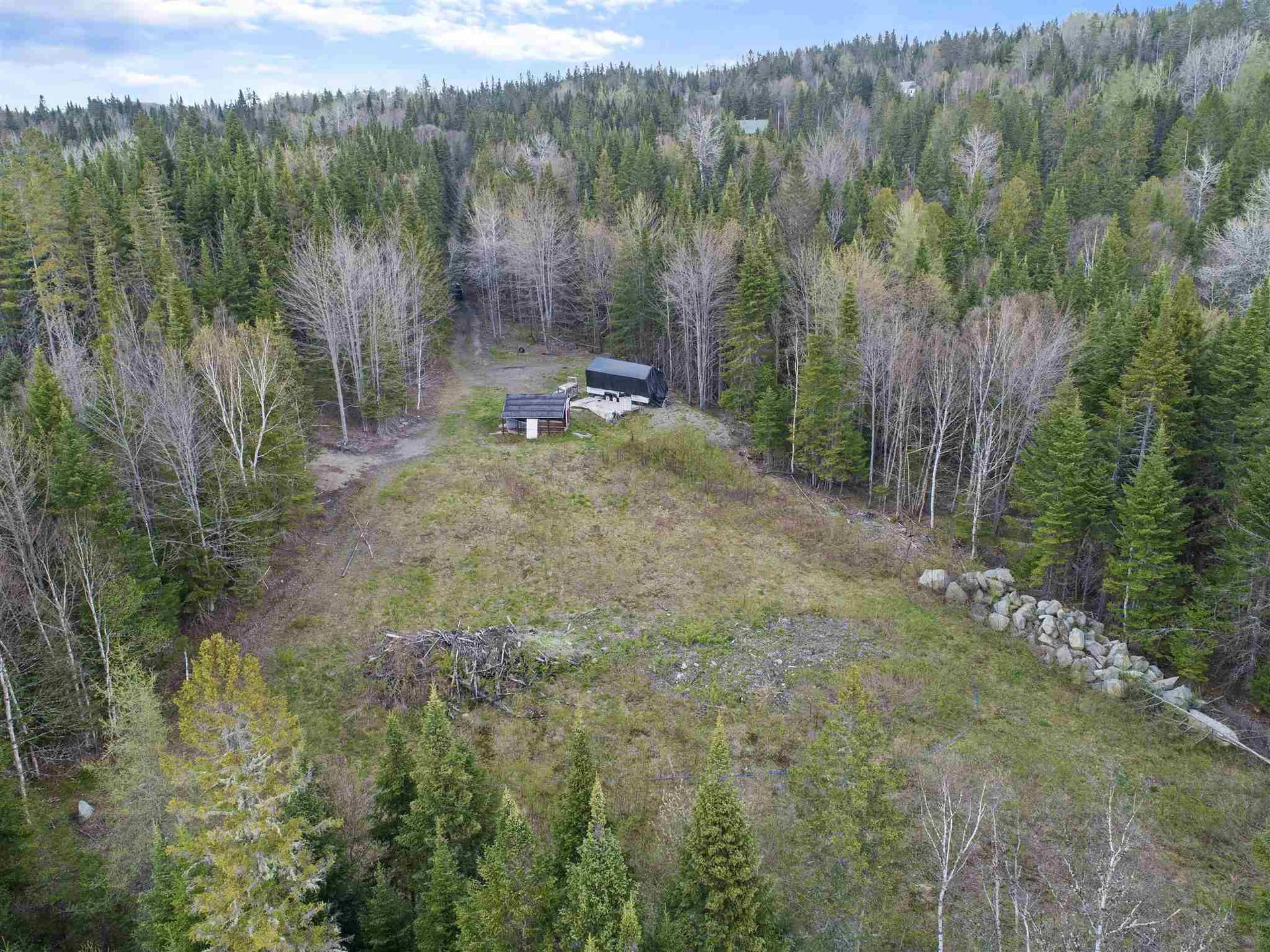 14 Hill Road Pittsburg NH 03592